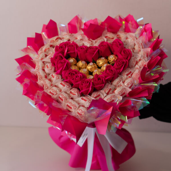 Bukiet jadalny Serce 33 cm Różowe